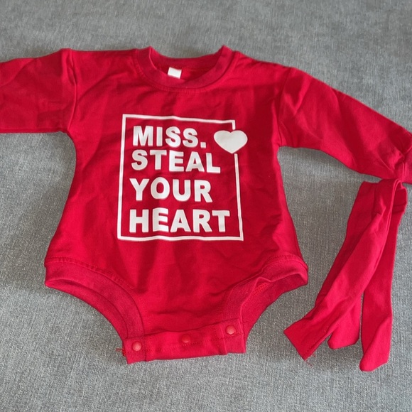 Miss Steal Your Heart Infant Onesie/Hair Accessory - Picture 2 of 5